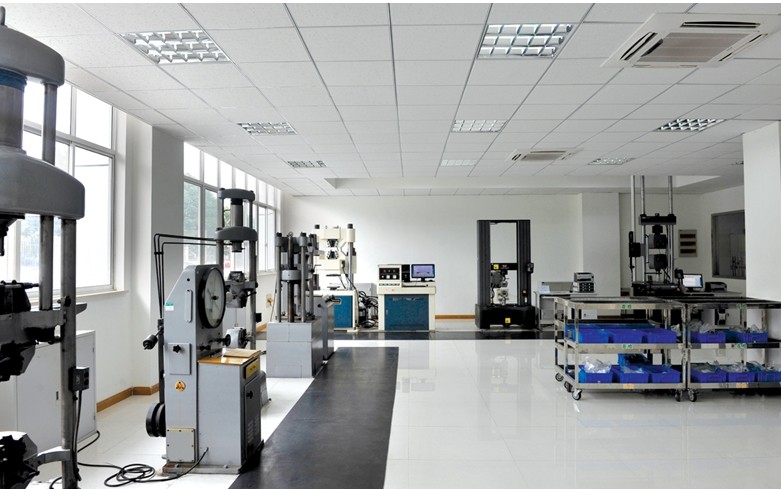 1589268286180766.jpg 金屬材料試驗(yàn)室11.jpg